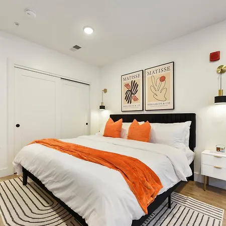 Lux Studio King Bed Gym Free Parking