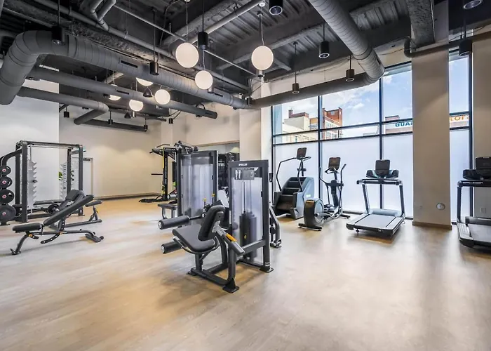 Lux King Bed Gym Free Parking * Pittsburgh