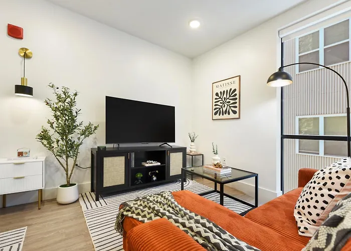 Lux King Bed Gym Free Parking Apartment Pittsburgh