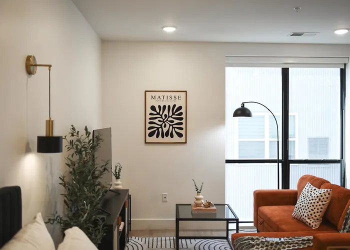 Lux King Bed Gym Free Parking Apartment Pittsburgh