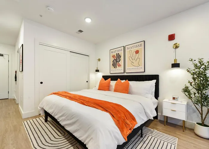 Apartment Lux King Bed Gym Free Parking Pittsburgh
