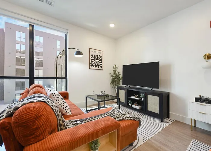 Apartment Lux King Bed Gym Free Parking