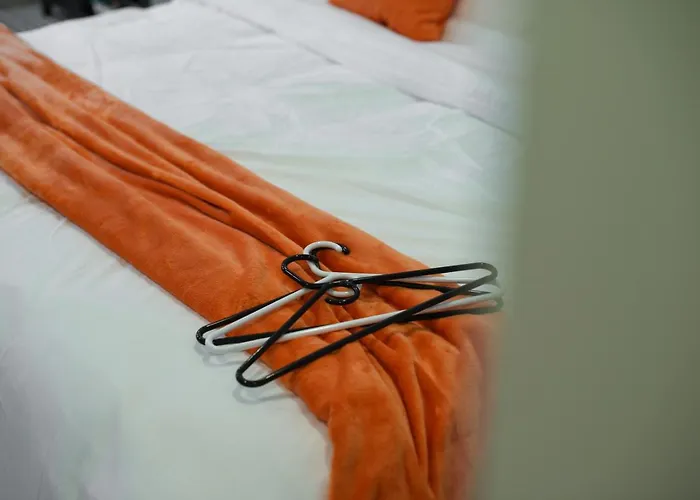 Apartment Lux King Bed Gym Free Parking Pittsburgh