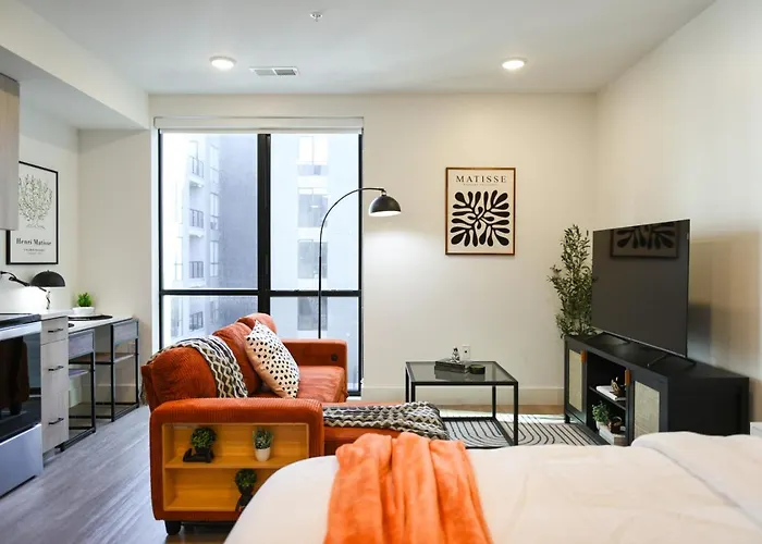 Apartment Lux King Bed Gym Free Parking